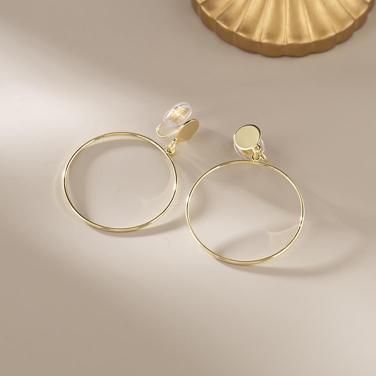 

Преувеличенные круглые серьги, простые модные металлические зажимы для ушей без проколов от комаров