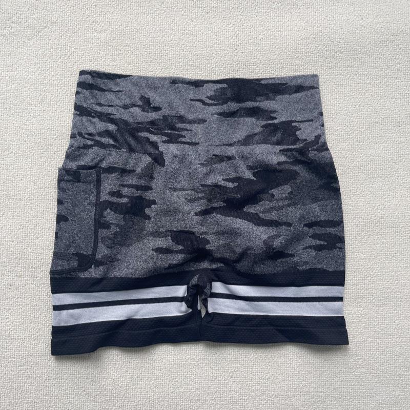 

Бесшовные шорты для йоги в наличии с боковыми карманами, дизайн с эффектом лифтинга бедер, плотная посадка, женская одежда для активного отдыха Large чёрный