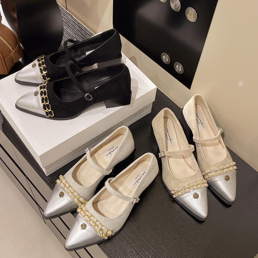 Flat bottom black pointed single shoes women's shoes 2025 new spring and autumn retro French temperament Mary Jane evening shoes