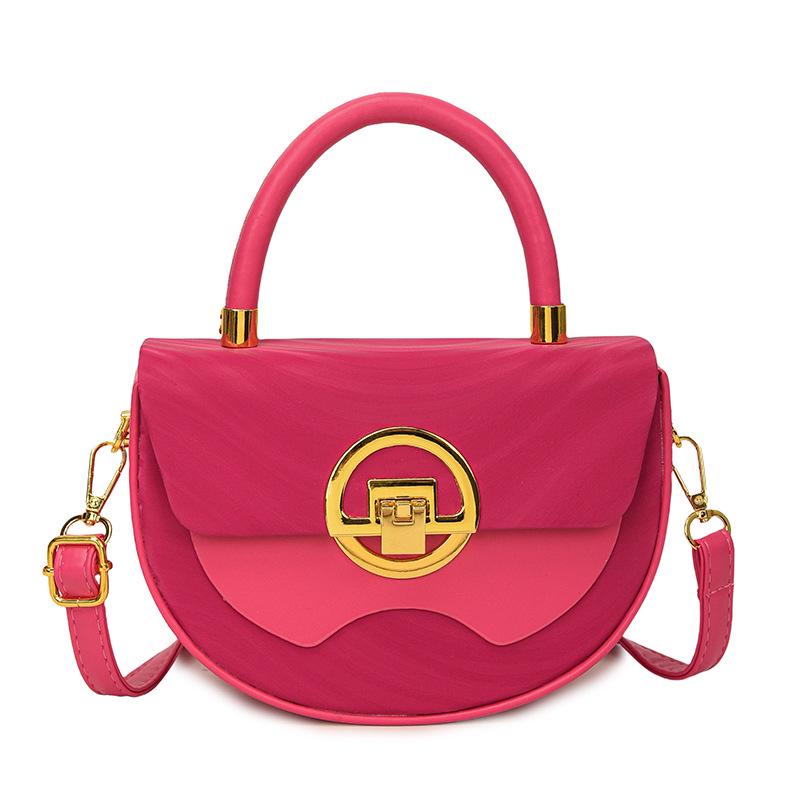 Trendy Retro Shell Bag: Niche Design Crossbody & Handheld Summer Style