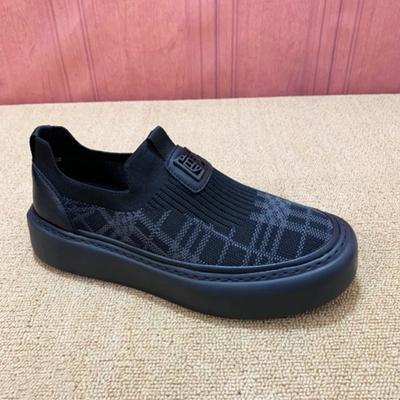 Frühling und Sommer neue Herrenschuhe fliegengewebte atmungsaktive Mesh-Schuhe Plateau Herren Freizeitschuhe Einschlupf Socken Schuhe Einzelne Schuhe