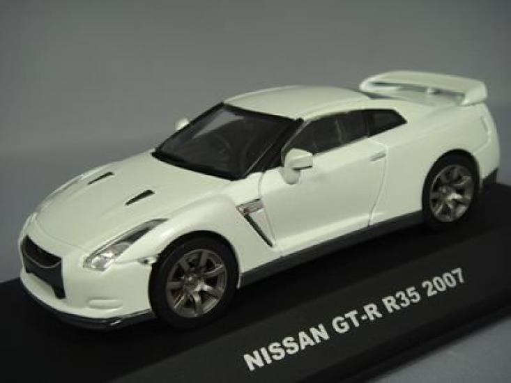 Iwaya Super Sound Premium Nissan R35 2007 Белый 1/43 GT-R белый