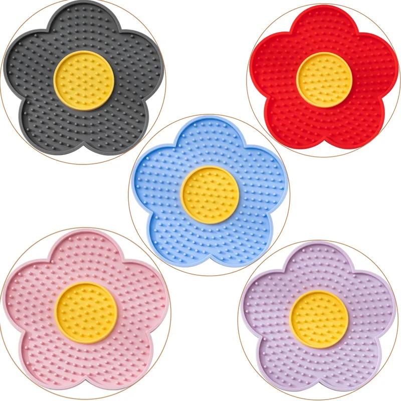 Pet Supplies Cat Licking Pad Sun Flower Shape Silicone Dog Licking Plate Cute Pet Slow Licking Mat Dog Bowl  Cat Bowl