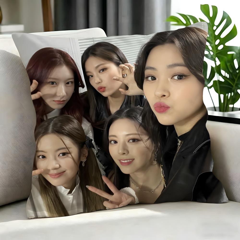 group ITZY Cushion Cover Cushion Cover Set Pcs x x x Pillowcase Decorative Sofa Home Decor