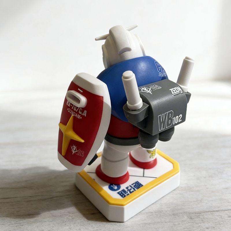Magnetic Gundam Mecha Figure: Children's Toy and Exquisite Office Ornament.