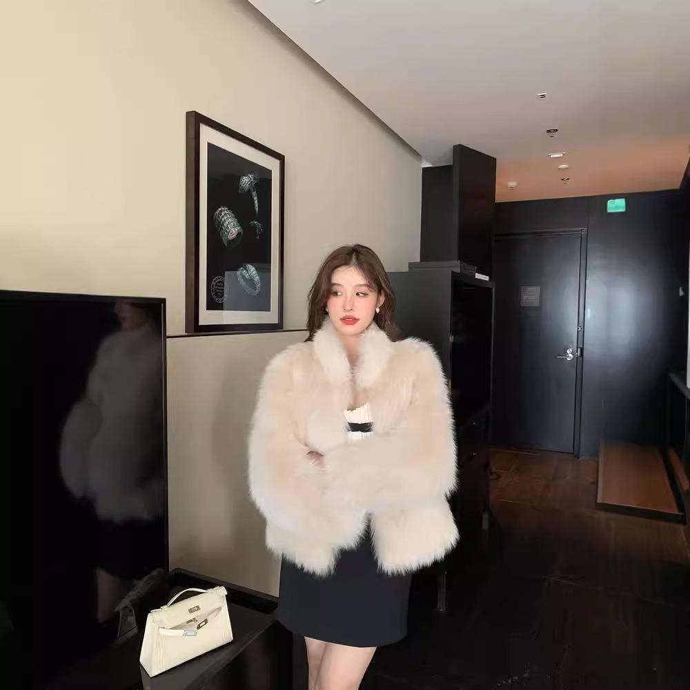 Autumn and Winter New Imitation Fox Fur Coat Fashionable Young Small Fragrant Temperament Warm Thickened Coat