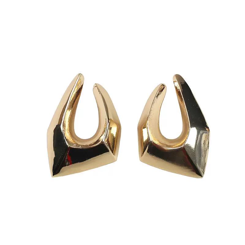 Exaggerated irregular shape geometric metal line earrings triangular rhombus high sense unique retro stud earrings