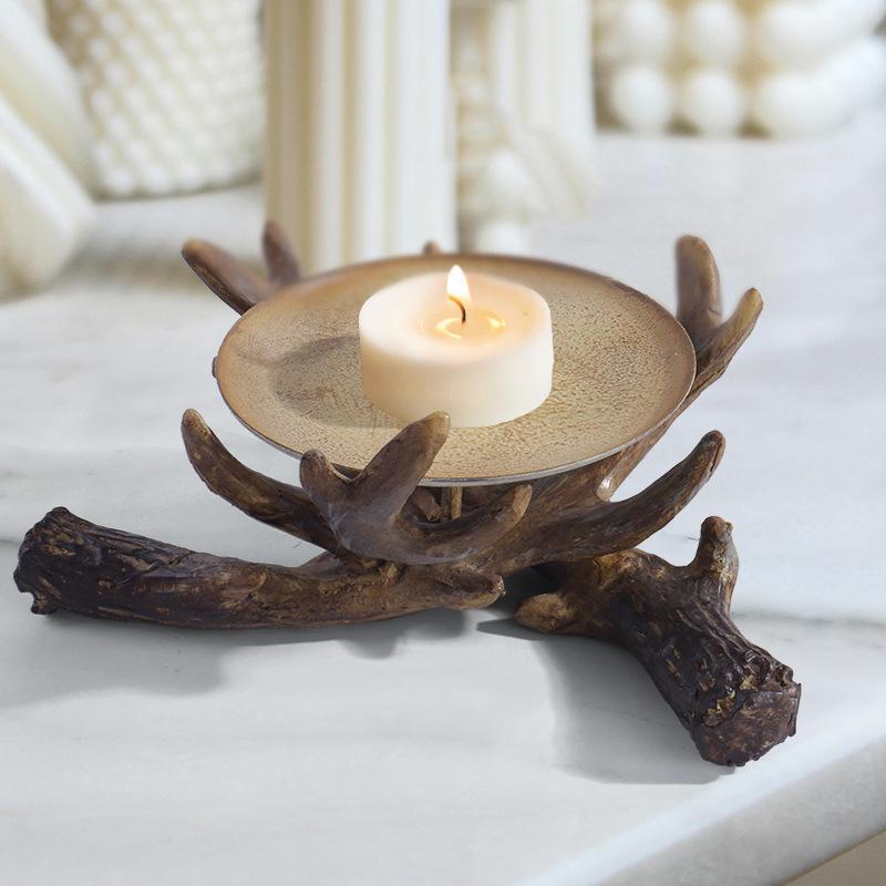 Vintage Resin Antler Candle Holder Rustic Iron Plate Candlestick Home Living Room Decor Desktop Fireplace Holiday Ornament Craft