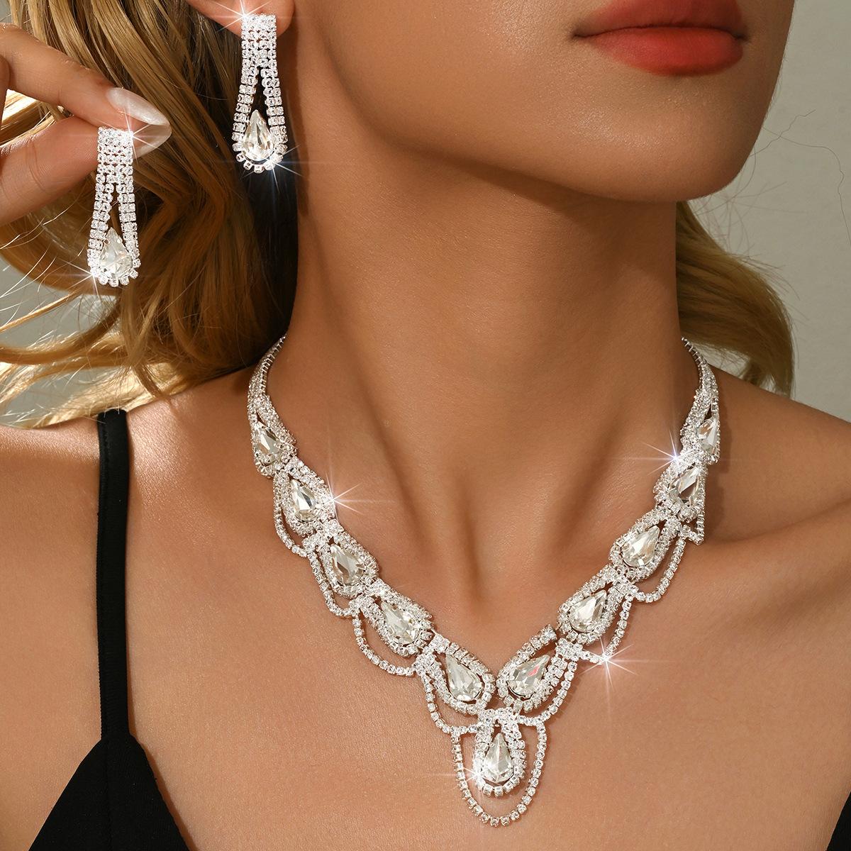 Серия «Когти» Свободные бриллианты Циркониевые серьги и колье Ретро Простой наряд Полностью бриллиантовая цепочка для ключицы Женщины