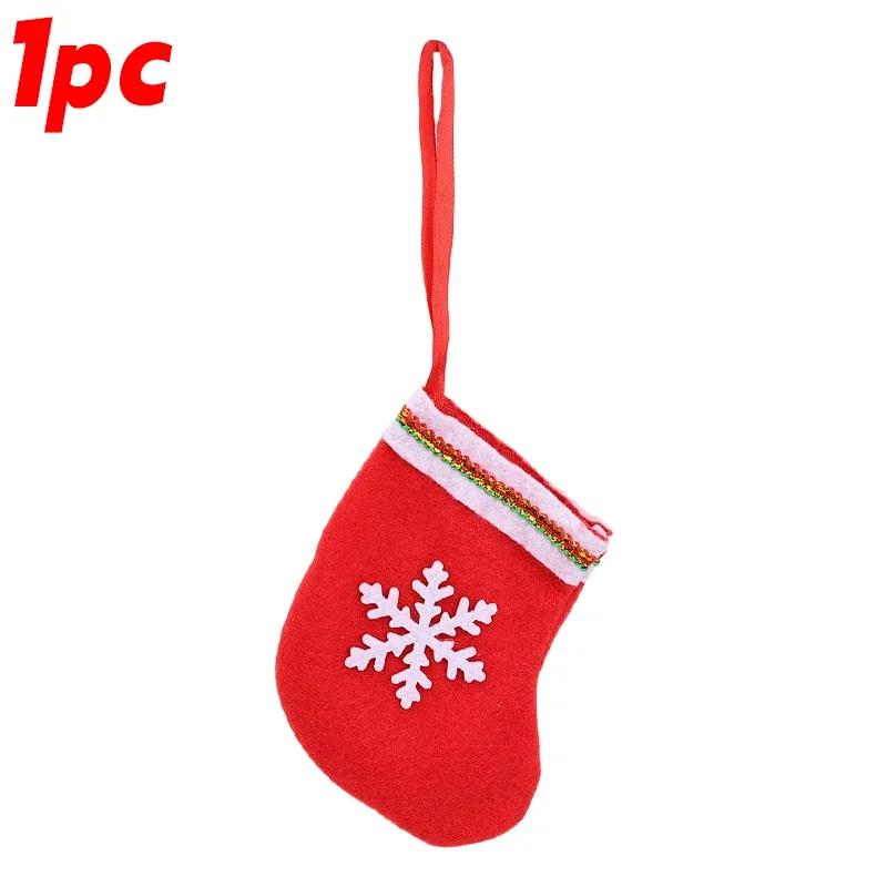 

Christmas Snowflake Stockings Mini Red Felt Stock Pouch Bags New Year Xmas Tree Ornaments Pendant Candy Gift Decoration 13x11cm