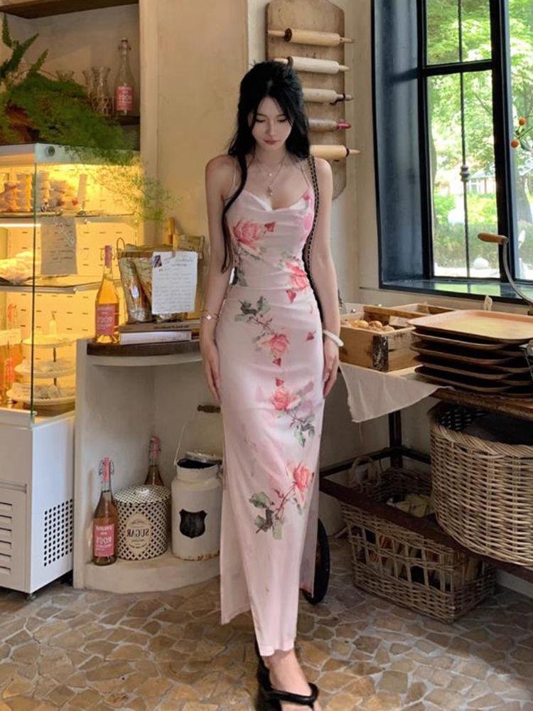 Rose print suspender dress women's summer design sense slim and thin pure desire sexy swinging collar short hip skirt