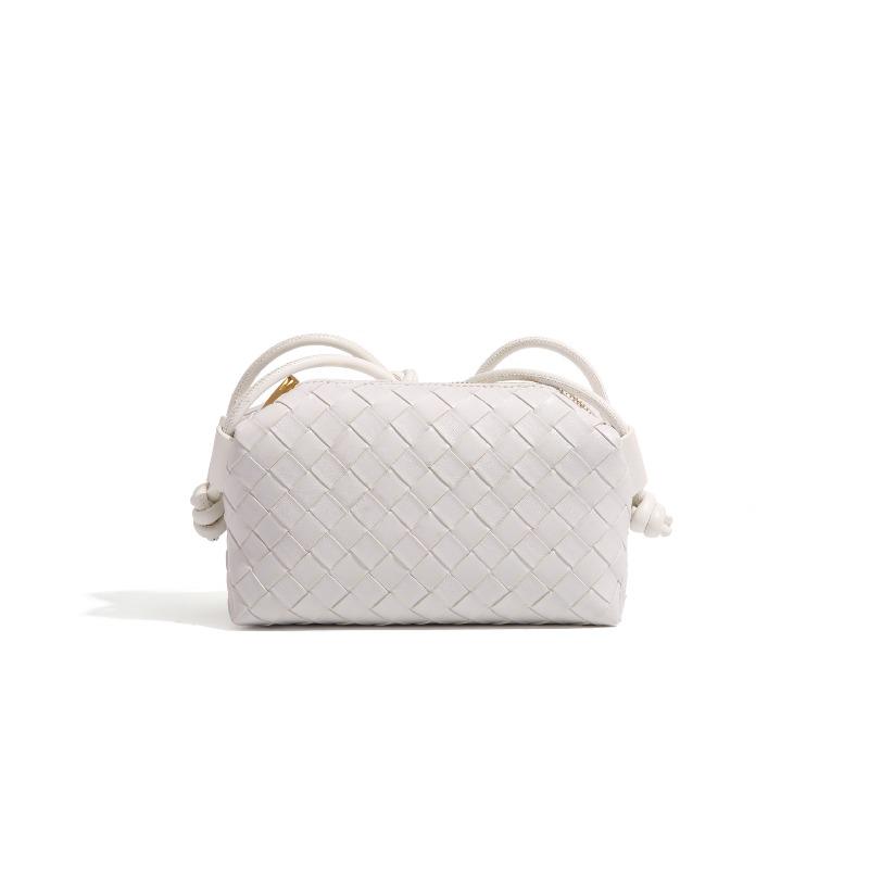 Hot-selling woven knotted bag Hot-selling shoulder and back messenger bag Small square bag Light luxury shoulder