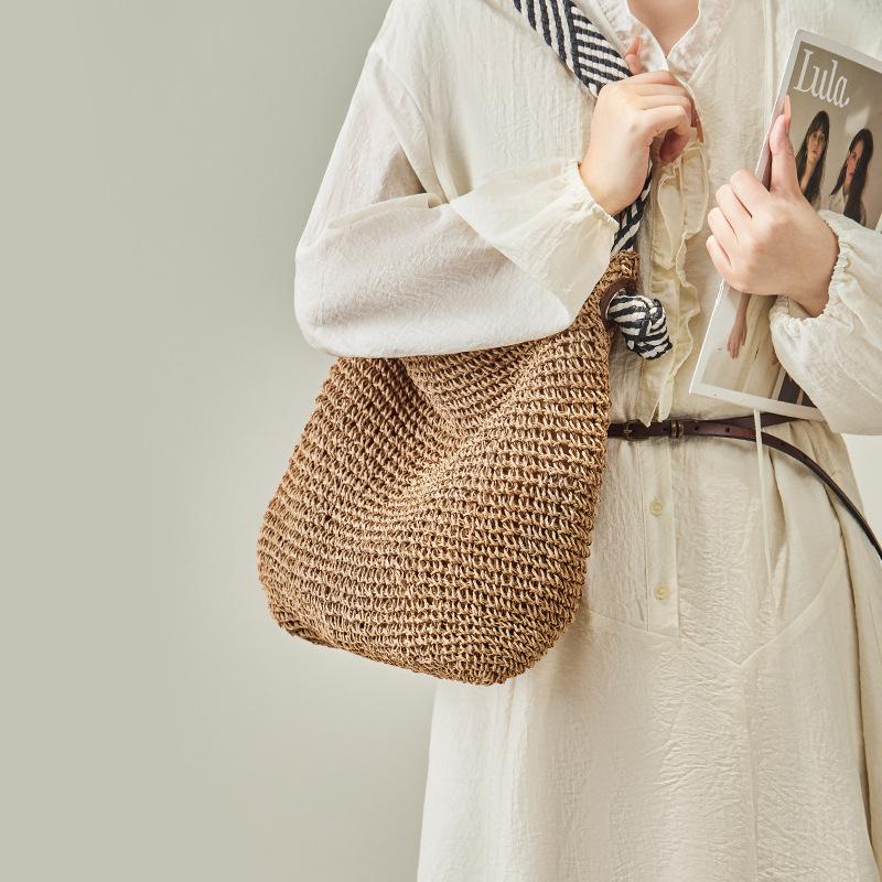 Straw Woven Bag for Women 2025 New Versatile Beach Vacation Handmade Woven Bag Large Capacity Single Shoulder Underarm Beach Bag