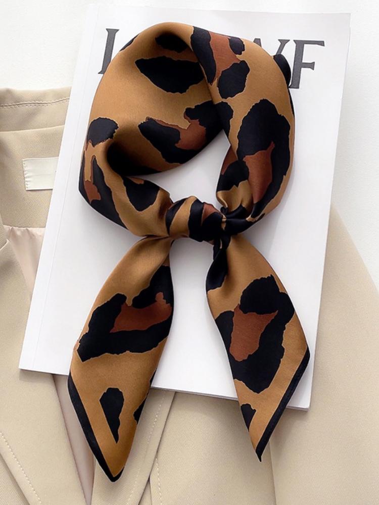 Scarf 70 Cm Leopard Print Scarf for Women Imitation Silk Scarf Fashionable & Versatile Head Wear Clothing Neckerchief