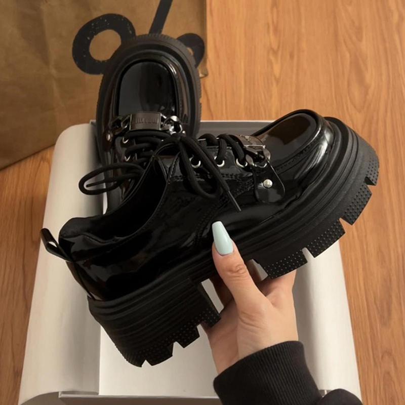 

Французская платформа, увеличивающая рост, маленькие кожаные туфли, женские туфли в британском стиле с глубоким носком, черные мокасины на высоком каблуке 38