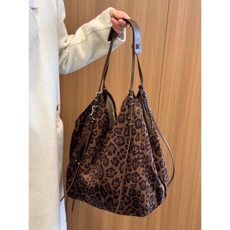 

Lazy and relaxed retro leopard print bag women s large-capacity tote bag commuter women s bag new shoulder bag