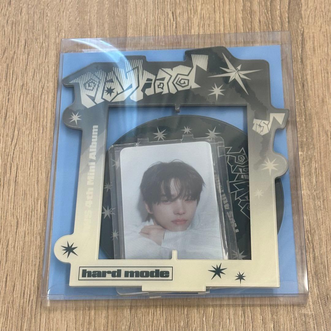 [USED] TWS play hard Korea popup acrylic stand CNY