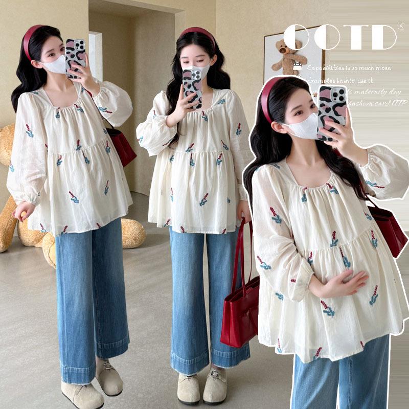 2026 Spring Korean Maternity Floral Embroidered Doll Shirt for Trendy Moms M