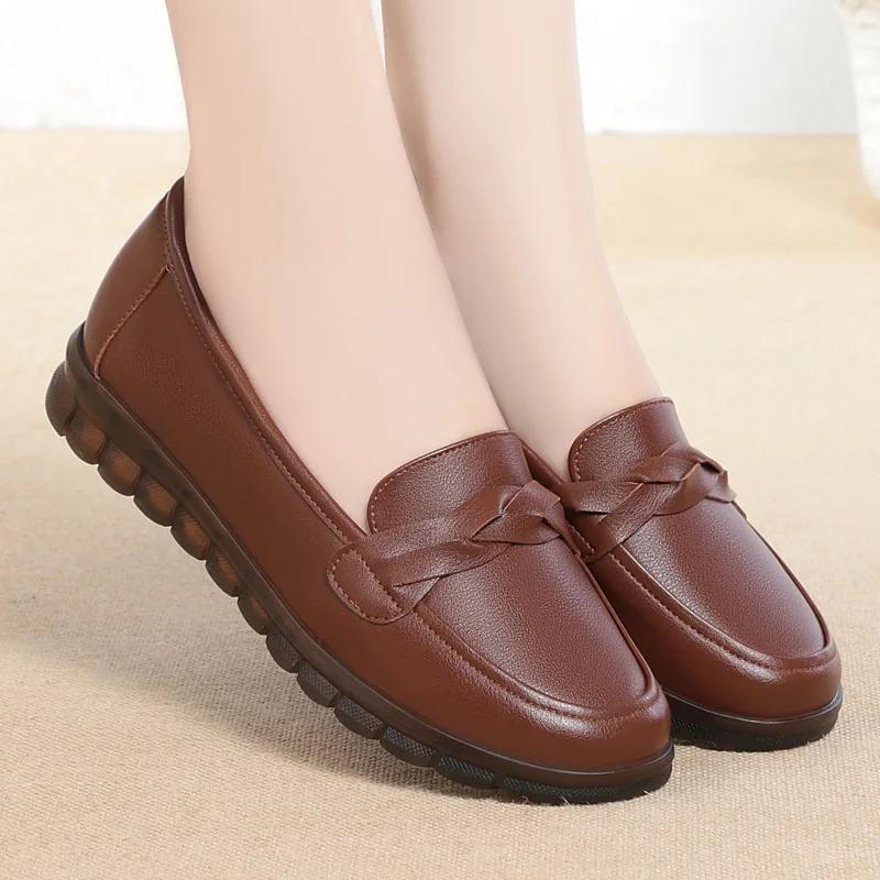 Fashion Women Shoes Low Top Round Toe Loafers Waterproof Moccasin Solid Color Versatile Casual Flat Shoes for Women 2025