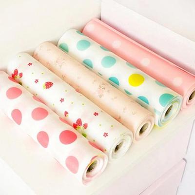 300 cm Roztomilé bodky Polka Polička na papier Skrinka Zásuvka Kuchynský stôl Mat