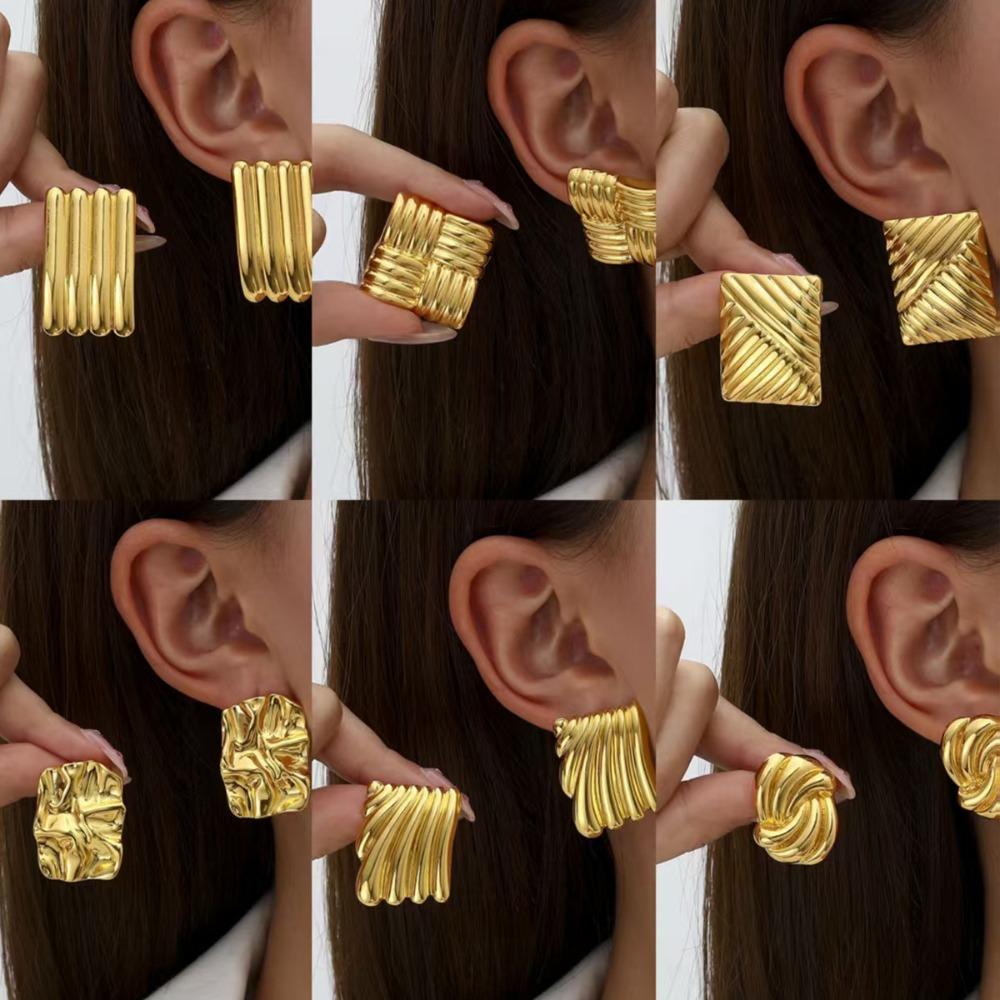 Retro Personality Geometry Fold Square Wave Stud Earrings for Women Charm Fashion Hip Hop Rock Party Jewelry Accessories Gift