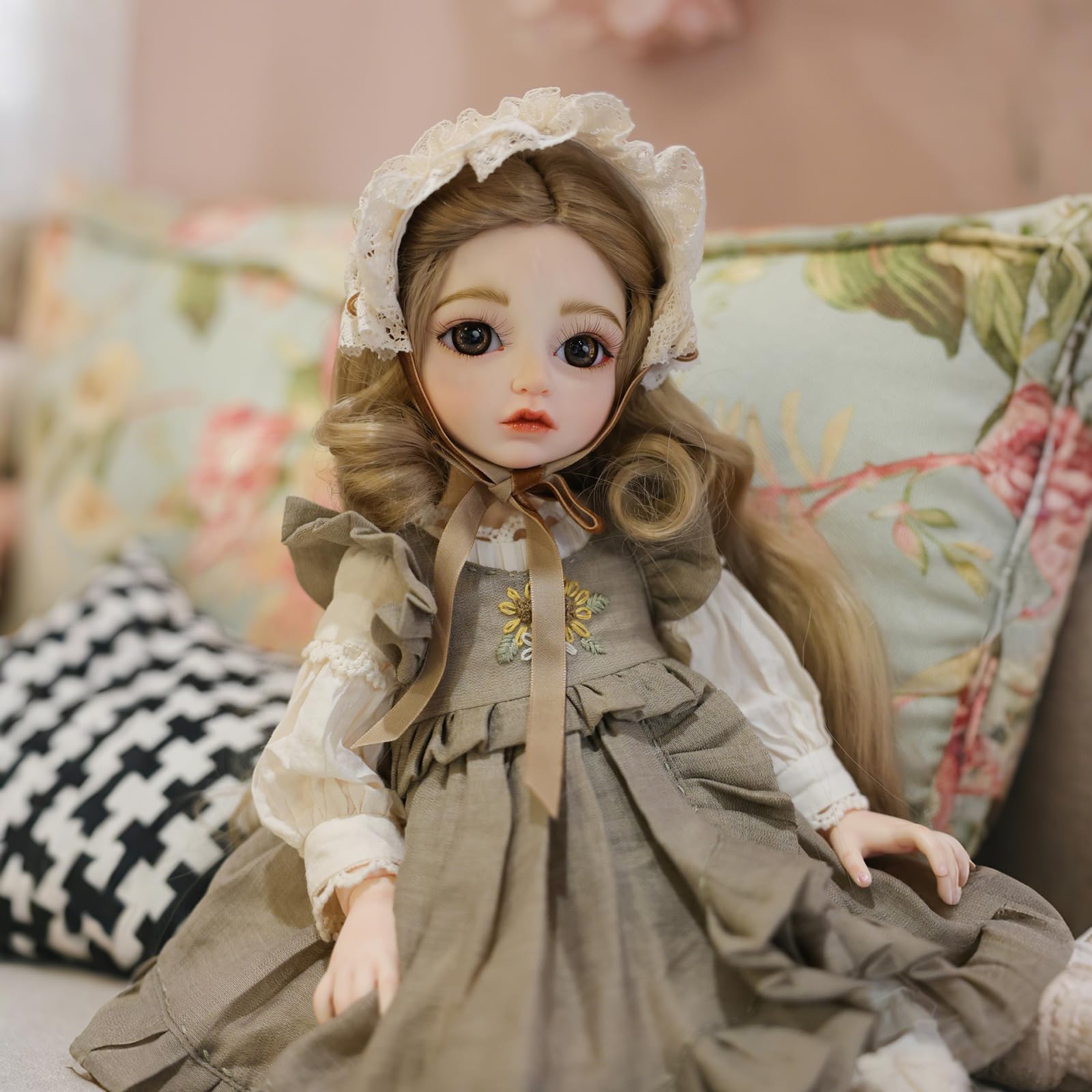 

Cloveray 14 Cute Vinyl BJD Doll 45cm Ball-Jointed Doll with 15 Articulated Joints, Fully Articulated, Glass Eyes, Handmade Makeup, Interchangeable