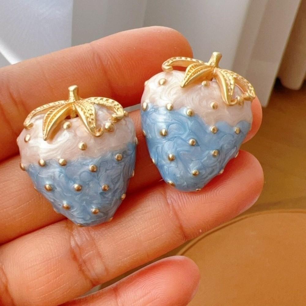 Enamel Sweet Strawberry Earring Elegant Metal Stud Earrings Strawberry-shaped Earrings Seaside