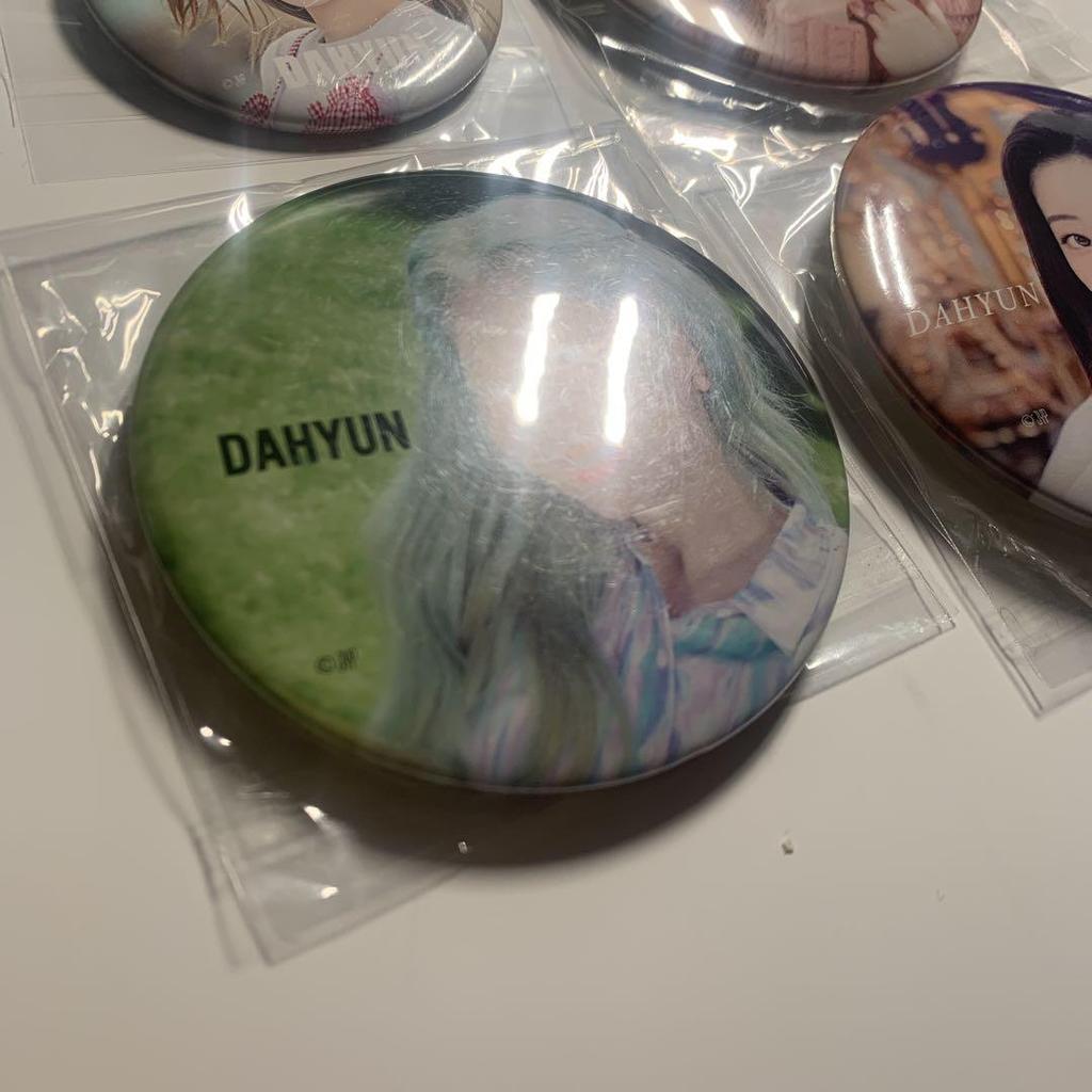 [USED] Twice Dahyun can badge