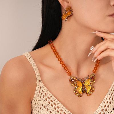 Maillard Glass Inlaid Diamond Butterfly Necklace: European & American Retro Niche Design for Women.