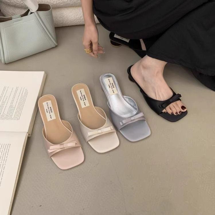 Wearing square head elegant with skirt high heels slippers female 2025 bow summer word with fairy style French sandals