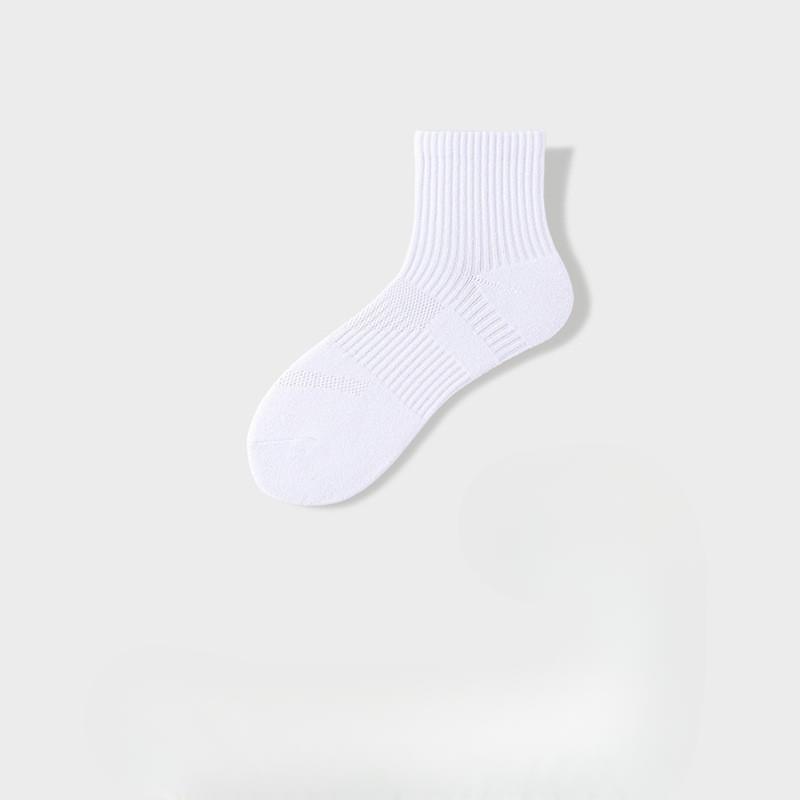 Men's Summer Mesh Breathable Deodorant Sweat Absorbing Sports Tube Cotton Socks