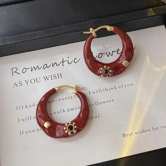 Hong Kong Retro Sunflower Earrings: Light Luxury Irregular Circle Enamel Drip Design for Women