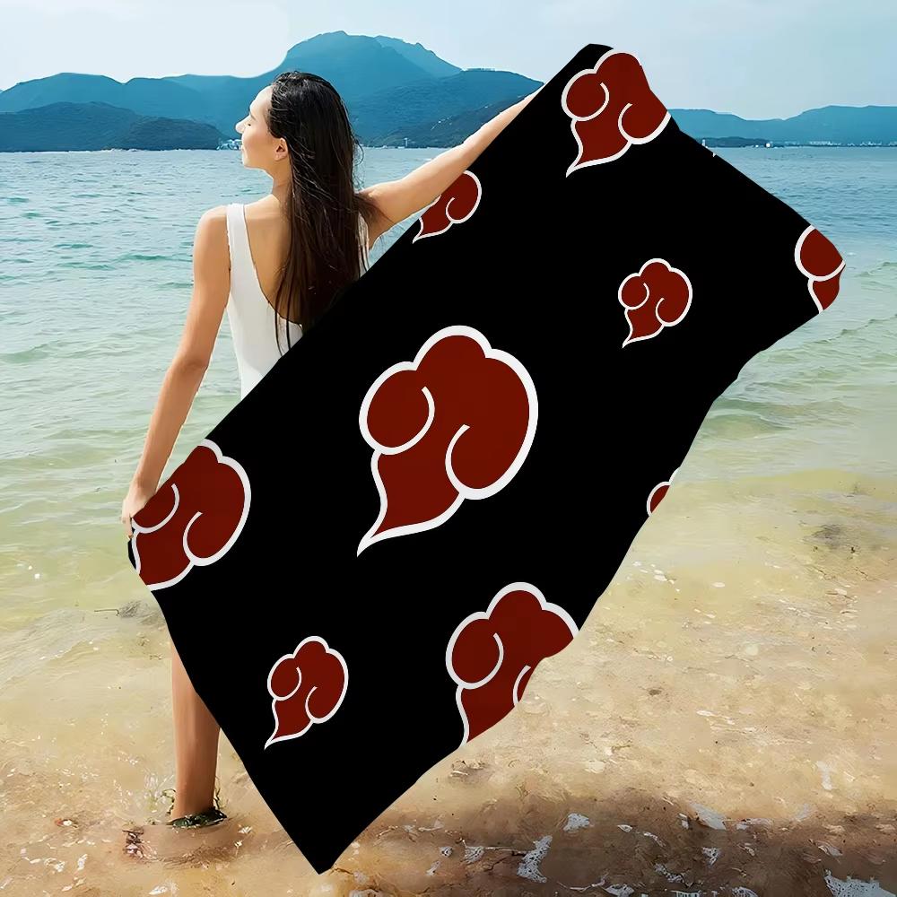 Japanese Red Clouds Pattern Beach Towel Flat Print Black Aesthetic Microfiber Bath Towel Quick Dry for Beach Pool Party Gift