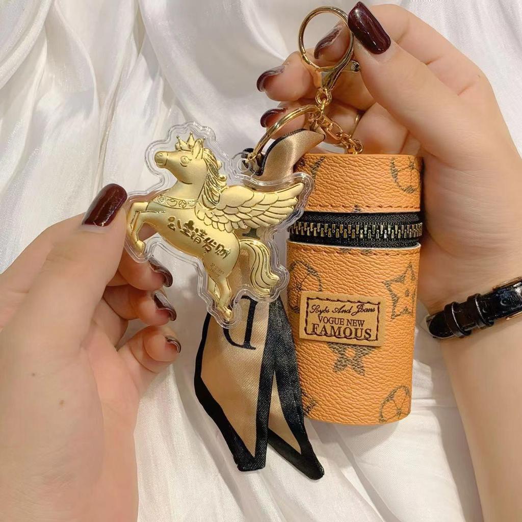 Pandantiv din Aur Pur 999 Anul Calului 2026: Breloc și Șnur pentru Telefon