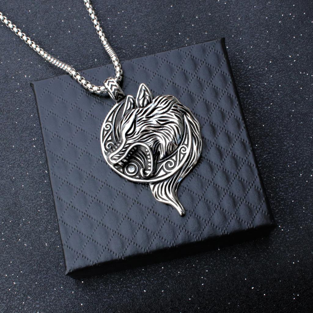 Pop Accessories, Retro Fashion, Men's Titanium Steel Necklace, Domineering Viking Wolf Head Pendant, Hip-hop