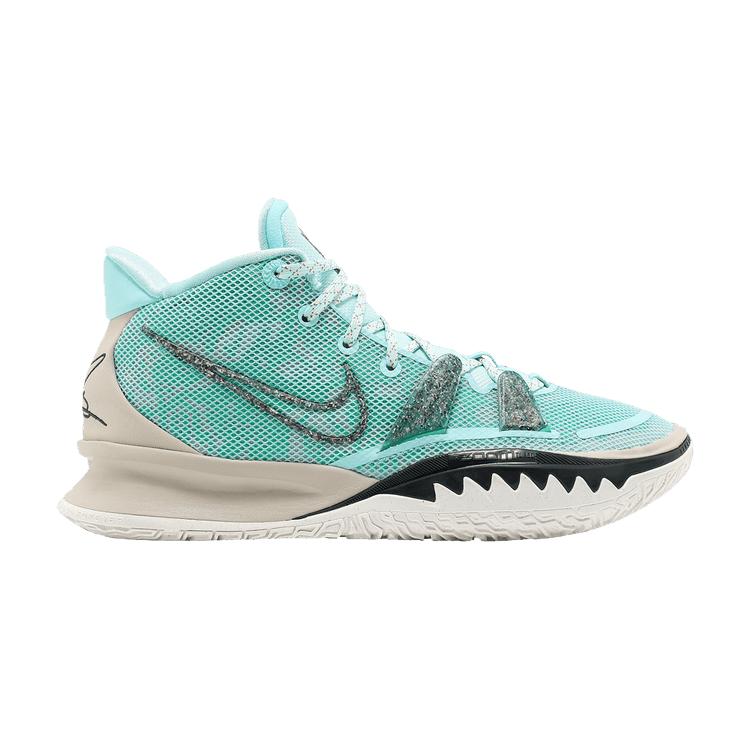 Nike Kyrie 7  Copa  35.5