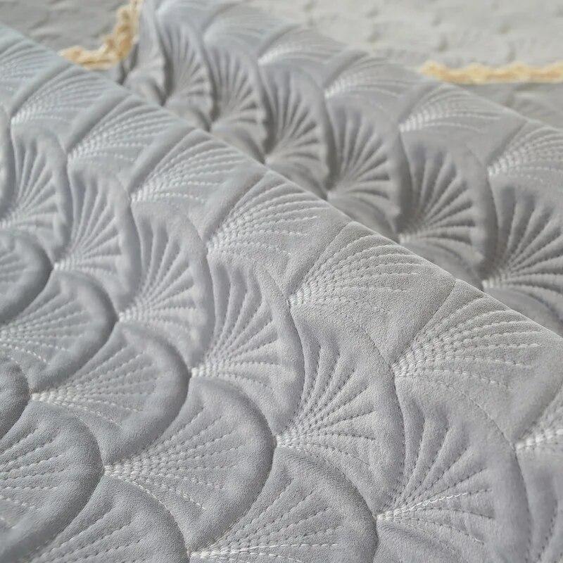 Winter Non-Slip Cushion European Style Skirt Sofa Cover 2022 New Thickened Cover Cloth Plush Sofa Cushion