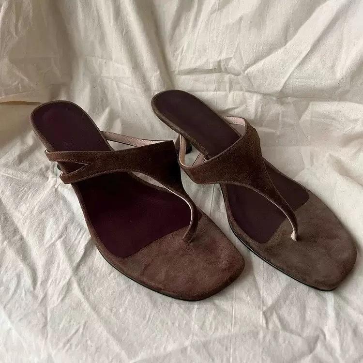 

Овчина простой темперамент носок тонкий каблук тапочки женские летние носить шлепанцы женская обувь универсальный высокий каблук крутые тапочки 40