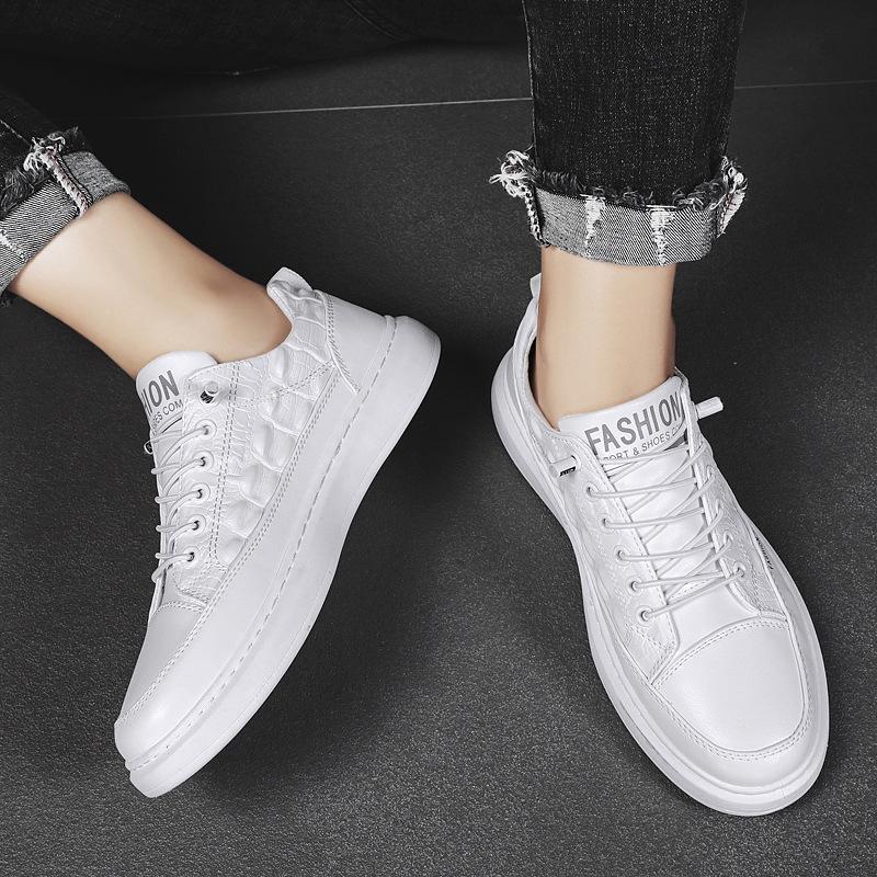 Summer New Comfortable Fashion Men's Shoes Fashion Trend Casual Board Shoes Autumn Tide Shoes Round Head White Shoes