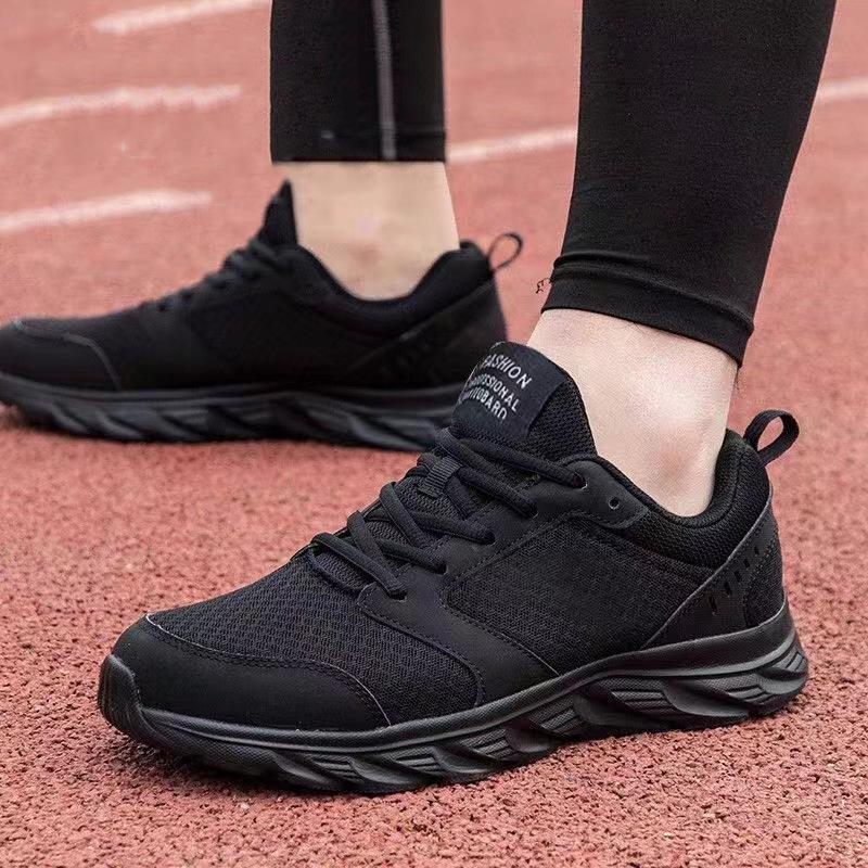 Herrenschuhe Sommer neue Laufschuhe atmungsaktives Mesh Reiseschuhe Herren Freizeitschuhe große Größe Sportschuhe Herren