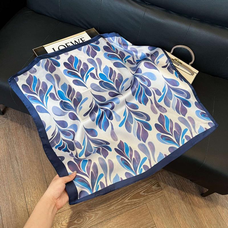 Fashion Black and White Printing Temperament Square Scarf Imitation Silk Korean Version Decorative Scarf Scarf Professional Decorative Shawl Silk Scar