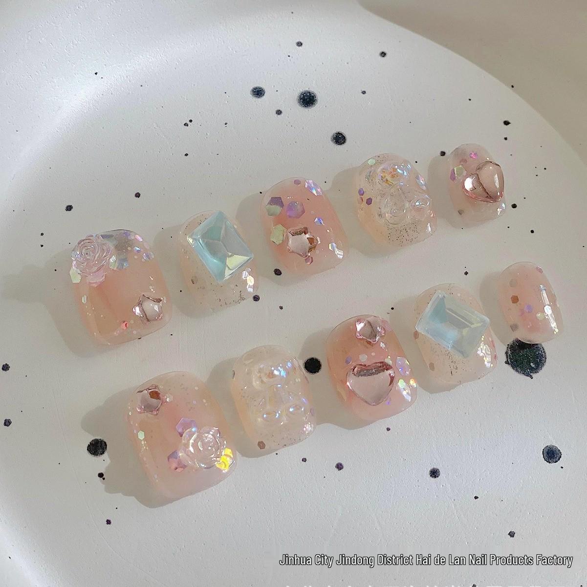 

2024 High-End Handmade Short Wearable Nail Art: Pure & Desirable Gentle Finish Flower Shop XS