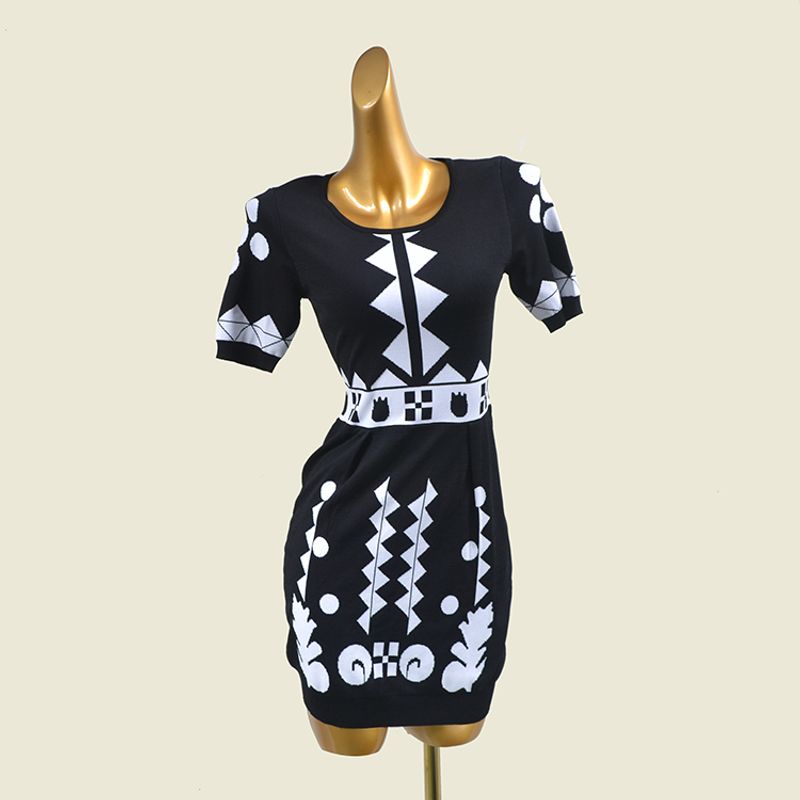 

Foreign Trade Original European and American Geometric Totem Silk Dress Black and White M