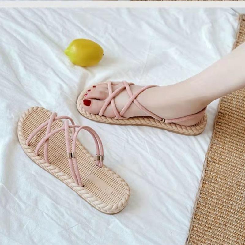 

Женские сандалии новые универсальные летние плоские корейская версия уличные тапочки летние два способа ношения модные римские туфли 35 розовый