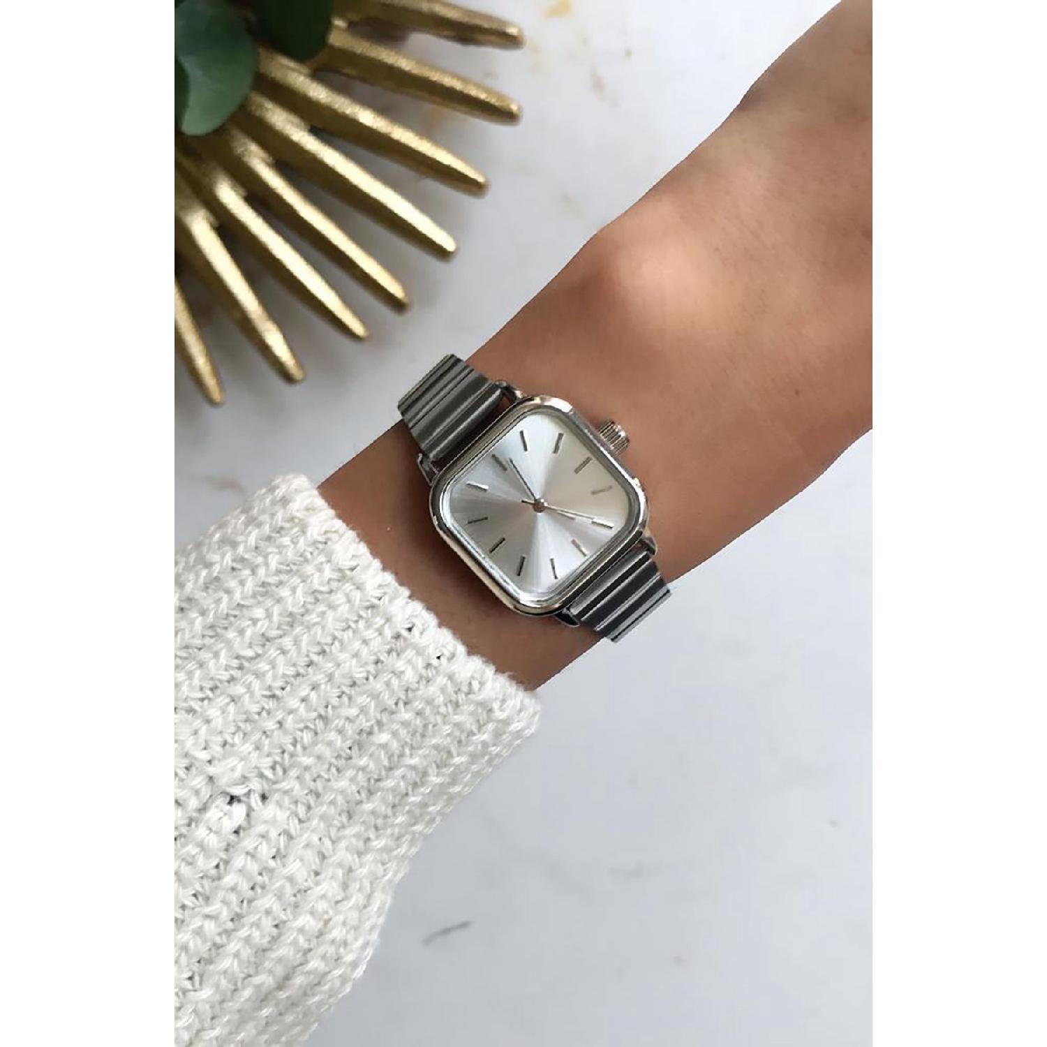 

Женские наручные часы Hemera Full Silver