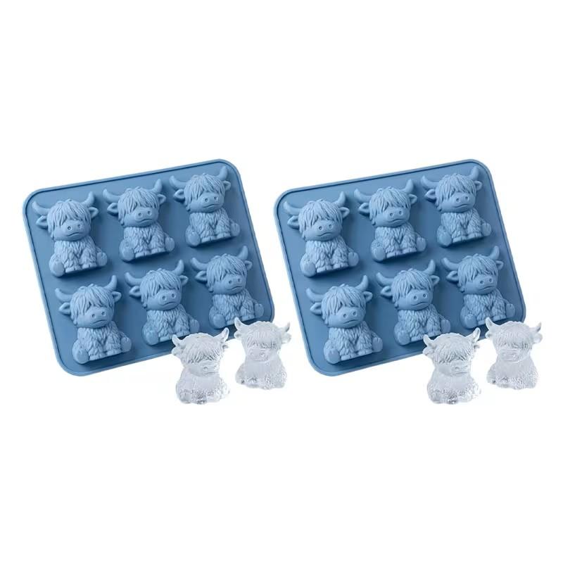 2pcs Mini Highland Cow Cube of Ice Mold, Reusable 3D Cute Silicone Ice Tray for Whiskey, Cocktails, Juice And Party Drinks.