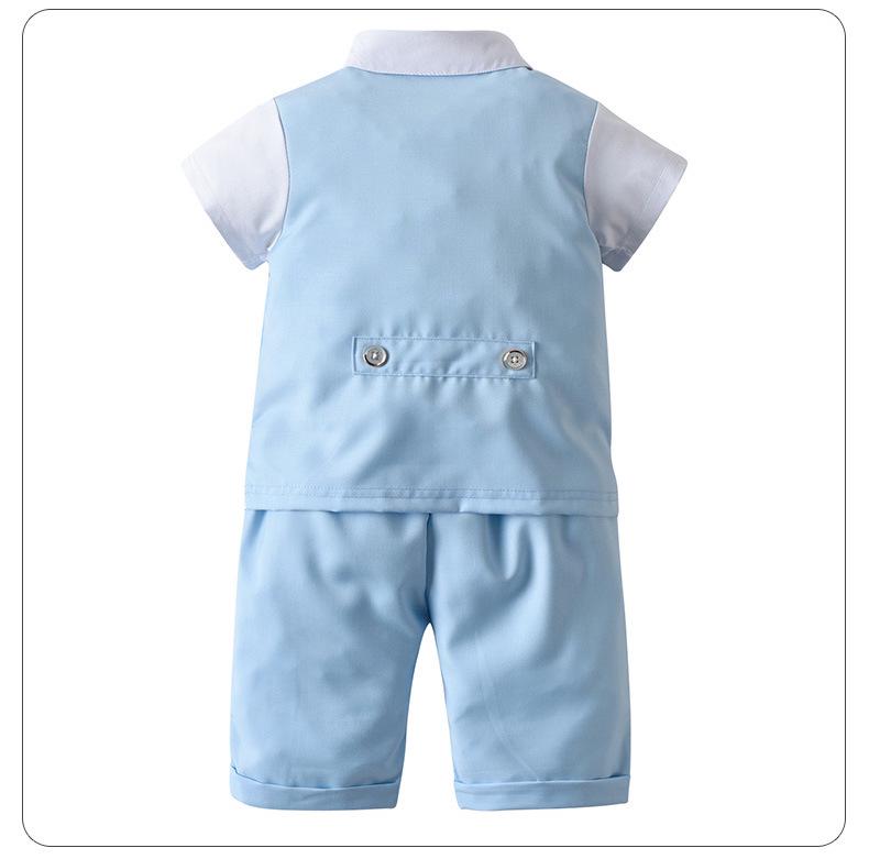 Completo Due Pezzi Estivo da Ragazzo Stile Gentiluomo Britannico: Top a Maniche Corte e Papillon