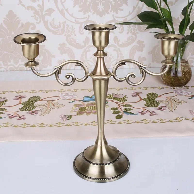 Retro 3-Arms Candelabra For Wedding Prop, Candlelight Dinner, Hotel & Home Decoration, Metal Gold/Bronze Plated Candle Holder
