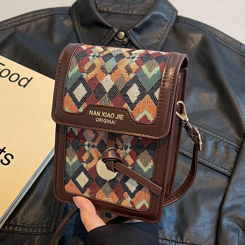 2025 Women's Retro High-End Small Square Crossbody & Shoulder Bag