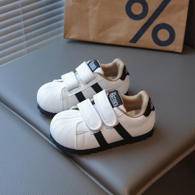 

Универсальная повседневная обувь-одинарка с мелким вырезом, женская Q-версия, мультяшные кеды на платформе, на липучках, со скрытой платформой, новая модная обувь 23